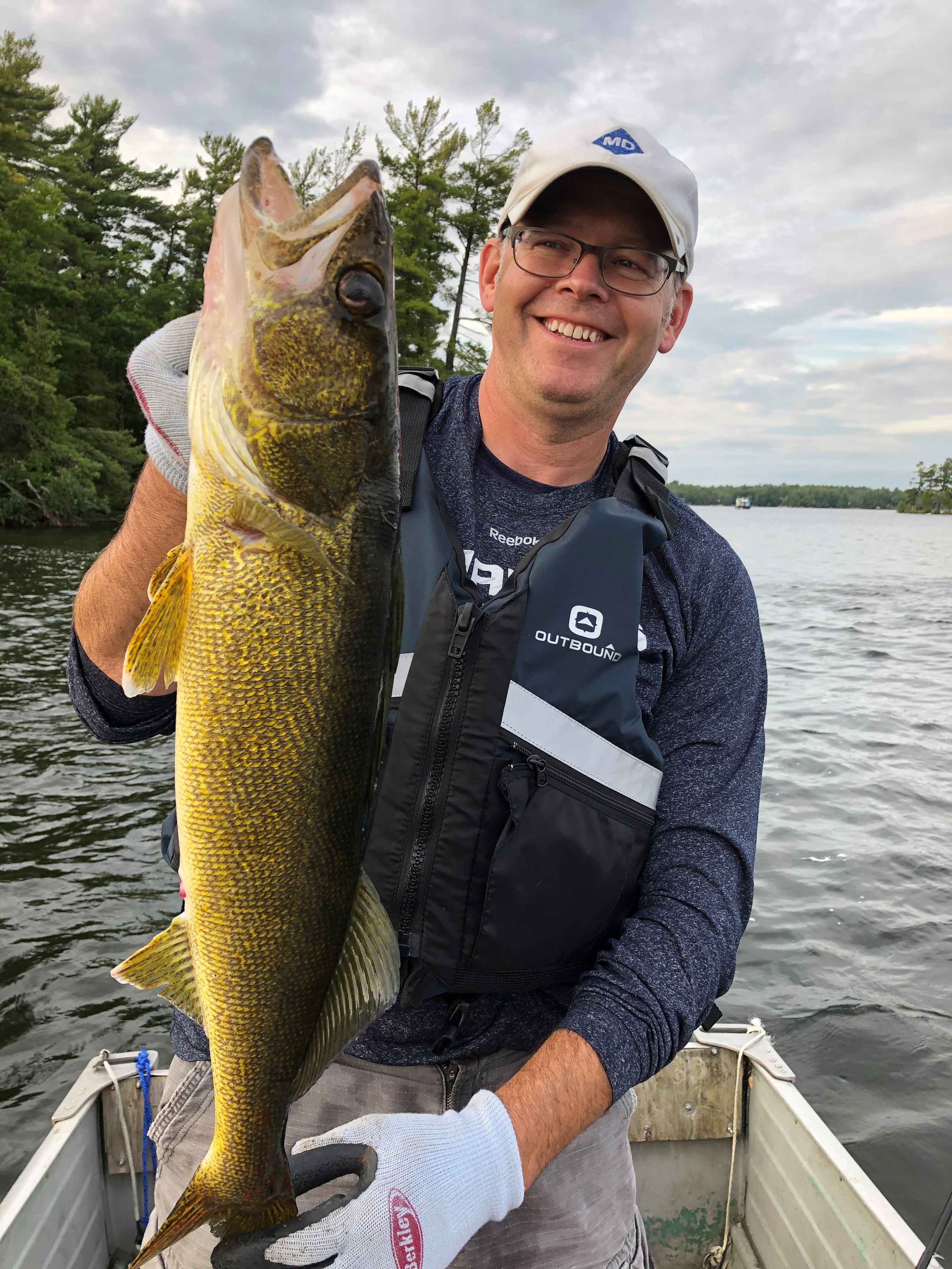 Walleye, Bass, Muskie Fishing at Ardagh Cottage Resort in the Kawarthas  1-866-801-3567